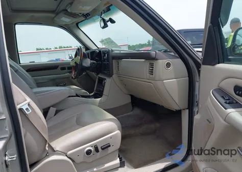 2004 Cadillac Escalade Standard from USA, damaged, VIN 1GYEK63N94R300612